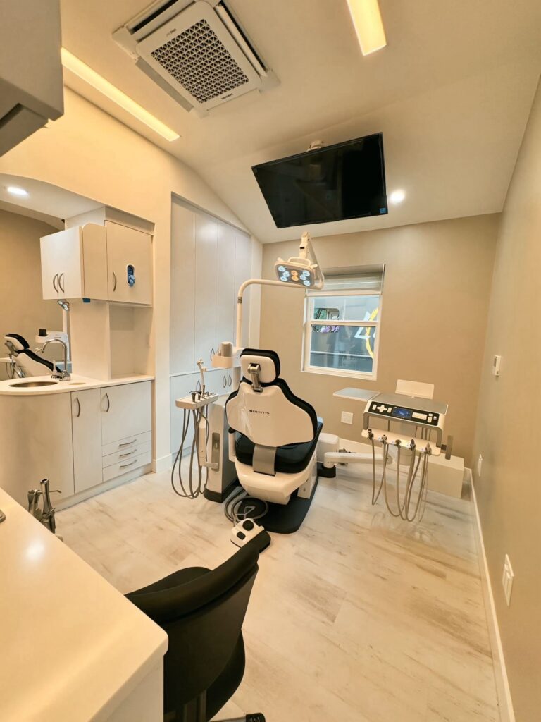 State-of-the-art dental exam room at Mona Lisa Smile Dental in Walnut Creek, CA for general dentistry and preventive care