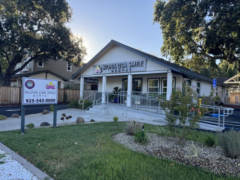 Mona Lisa Smile Dental office in Walnut Creek CA offering preventive dentistry, dental cleanings, and oral health checkups